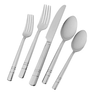 Design attrayant Ensemble de couverts portable en acier inoxydable Couteau cuillère poli miroir Idéal pour les ustensiles de cuisine Restaurants et hôtels - Product Image 1