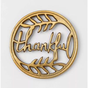 Salvamanteles de Metal con símbolo de prosperidad dorado de lujo moderno Protector de mesa decorativo dorado elegante para cocina y comedor hogar - Product Image 4