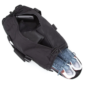 Sac de sport tactique en nylon imperméable, style duffle, compartiments spacieux, poignées robustes, bandoulière réglable pour une utilisation polyvalente - Product Image 4