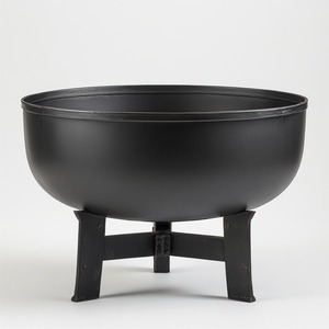 Brasero en métal de luxe conçu pour les espaces de vie en plein air, offrant une durabilité longue durée et un charme esthétique moderne - Product Image 3