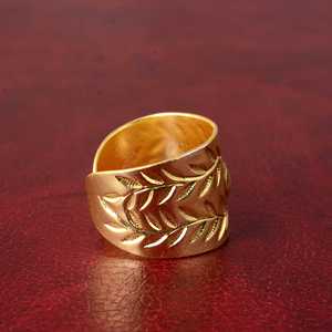 Bague plaquée or au design tendance, bijoux en laiton floral bohème pour femme, feuilles plaquées or 18 carats, large bande, design ethnique, vente en gros/OEM - Product Image 3