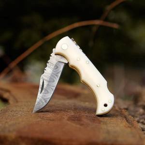 Couteau pliant de poche en acier Damas artisanal pour les détaillants, couteau pliant à lame en acier Damas fabriqué en usine professionnelle - Product Image 3