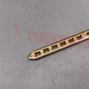 Vétérinaire pour plaque droite 2.7mm 12 trous en acier inoxydable plaque d'os implant chirurgical orthopédique ensemble d'instruments certifiés CE - Product Image 2