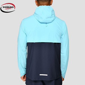Survêtement respirant sur mesure de grande taille 2024, logo réfléchissant de haute qualité, vêtements de sport pour hommes, jogging, coupe-vent - Product Image 3
