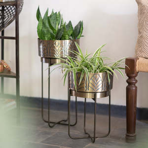 Pot de fleur gaufré en aluminium de qualité supérieure pour la maison hôtel jardin restaurant utilisation en prix de gros de l'inde - Product Image 2