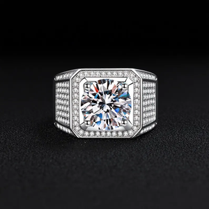 Anillo de Hip Hop cuadrado helado de lujo para hombre, pieza central de diamante de moissanita brillante grande, ajuste de pavé, plata esterlina chapada en rodio - Product Image 1