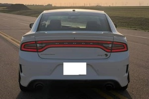 Meilleures ventes 2016 D-o-d-g-e C-h-a-r-g-e-r SRT Hellcat V8 Berline Automatique 8 vitesses - Product Image 3
