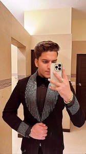 Ventes en gros 2025 Nouveaux manteaux pour femmes en denim à manches longues, brodés à la main, luxueux, décontractés, avec des perles et des diamants - Product Image 6