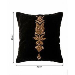 Coussin décoratif en velours noir avec broderie florale dorée |   Coussin décoratif carré élégant pour salon, canapé, chambre et maison - Product Image 2