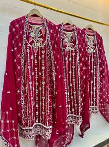 Nuevo Modelo 2025, Farshi Shalwar con Kameez Salwar Bordado en Algodón y Dupatta Anarkali de Tela Embroidered Lawn - Product Image 3