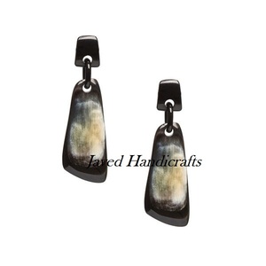 ต่างหูรูปเขาควายธรรมชาติสำหรับผู้หญิงดีไซน์แบบ100% ทำด้วยมือพร้อมต่างหูรูปสัตว์และกิ๊ฟท์ - Product Image 1