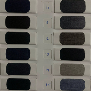 Tissu de costume de club en laine de polyester de style flammé lourd teint en plaine de qualité supérieure et le plus vendu pour les vêtements de l'exportation indienne - Product Image 1