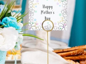 Grand porte-cartes rond doré en métal, parfait pour les numéros de table, les menus, les photos, les mariages et les événements. - Product Image 4