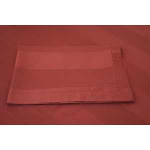 Parure de lit King Size Rich Ruby : Confort et luxe infusés de rubis élégants - Product Image 1