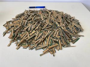 Bulk Price Wholesale <b>Trimmed</b> <b>Gold</b> Ram Finger Scrap Recovery Cheap CPU <b>Gold</b> Fingers Ceramic Scrap China Model 7837378378 - Product Image 4
