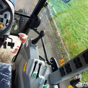 ข่าว Hol Landing Boomer 55 รถแทรกเตอร์ขนาดกะทัดรัดสําหรับขาย - Product Image 2