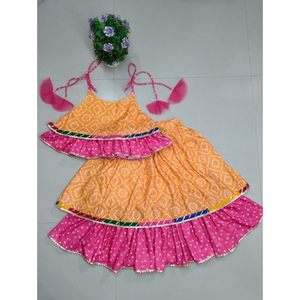 TRADITIONNEL RAYON BANDHEJ IMPRIMÉ DENTELLE TRAVAIL ENFANT LEHENGA CHOLI AVEC DUPATTA ORANGE Gharara - Product Image 1