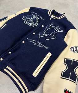 Chaqueta Universitaria Vintage de Invierno con Mangas de Seda y Logotipo Personalizado de Último Diseño para Hombre, Venta al por Mayor - Product Image 4