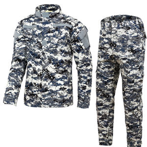 Conjunto de Ropa de Caza Urbana con Estampado de Camuflaje Sostenible, Duradera, Reversible, Impermeable y Transpirable, Ropa Táctica para Hombre - Product Image 1