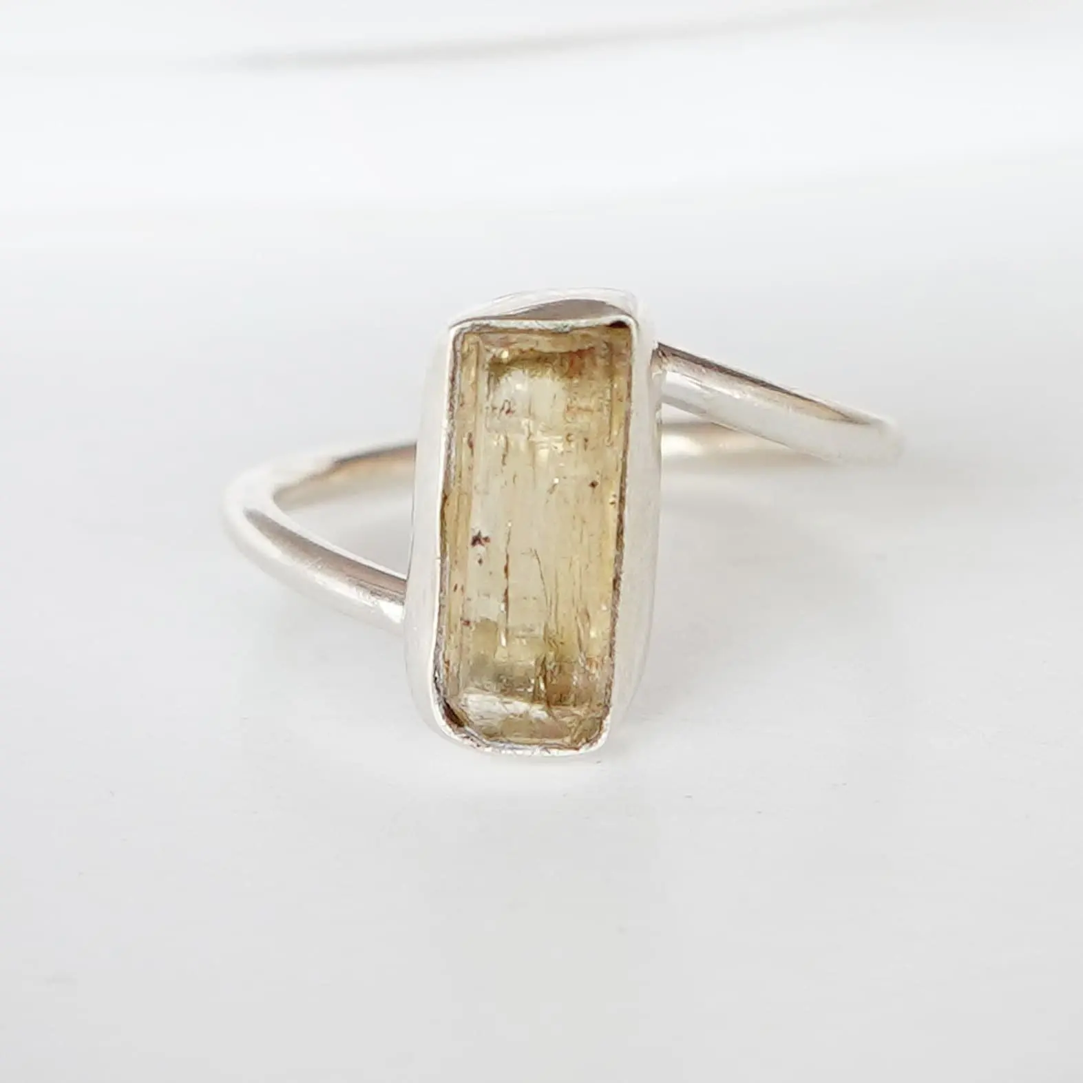 Mind Blowing Long Citrine Women Ring With 925 Sterling Silver Long And Yellow Color Quality Gemstone Unique Jewelry