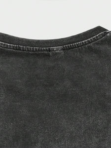 T-shirt homme avec impression de flocons de neige en détresse, adapté à une tenue décontractée au printemps et à l'été 2024 - Product Image 5