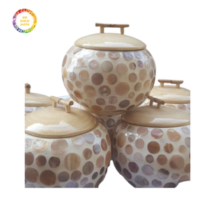 Beau vase en bambou incrusté de nacre-Prix bas mais excellente qualité artisanale - Product Image 4