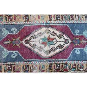 Tapis turc vintage, petit tapis de 1,4x3 pieds (44x90 cm), tapis persan en laine rouge - Product Image 4
