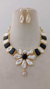Conjunto de collar de flor azul con piedra de agua ovalada grande floreciente Material hecho de latón Producto a granel Diseño único - Product Image 2