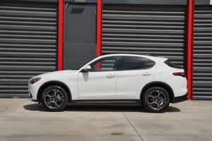 <span class=keywords><strong>Alfa</strong></span> Stelvio Sprint RWD <span class=keywords><strong>SUV</strong></span> Usato 2023 - Product Image 4