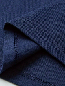 Venta al por mayor de camisetas con cuello de pico para hombre Casual de manga corta de color sólido 100% de algodón de punto ecológico transpirable suave cómodo a granel - Product Image 3