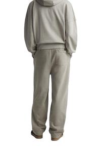 Conjunto Deportivo Personalizado para Hombre con Sudadera con Cremallera, Pantalones Holgados con Hombros Caídos, Estilo Francés, Diseño Personalizado para Invierno - Product Image 2