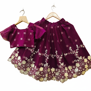 Shoryam Fashion - Lehenga Choli Morado Premium Bordado Hasta el Suelo para Niñas, Vestido Étnico de Georgette de Alta Calidad para Fiestas y Diwali - Product Image 1