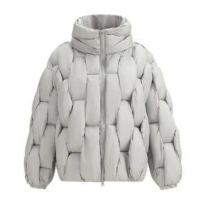 Parka oversize de luxe pour hommes, armure carrée, col haut, manteau à bulles chaud avec design décontracté, tissu en toile épaisse - Product Image 5
