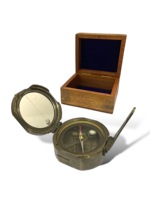 Brunton Compass Premium Nautical Office Decor Accessories Precision Instrument Designed Elegant Art Desk Ornament Study Brass