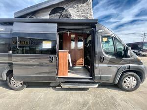 MINT 2023 RAM ROADTREK PLAY SLUMBER Camping-car à toit relevable | Camping | Tout-terrain | Camper Van | VR | Caravane - Product Image 2
