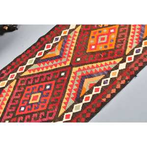 Tapis Kilim Turc Vintage 28 x 11 pieds Rouge Audacieux Écologique à Poil Moyen Tissage Plat Motif Patchwork en Laine avec Support en Latex – Pièce Maîtresse - Product Image 5