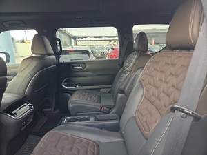 Nissan Armada Platinum Reserve 2025 Usado (LHD/RHD) - Product Image 5