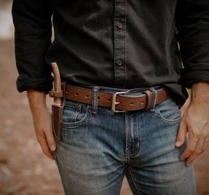 Ceintures en cuir de mode pour les boucles élégantes durables des hommes dans divers styles et options de couleurs Vente en gros de haute qualité tendance - Product Image 1