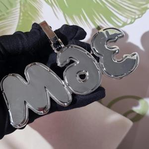 จี้เพชรโมอิสซาไนต์ทรงบาแกตต์ VVS ชุบทองคำขาว เงินแท้ 925 สลักอักษรตามสั่ง สไตล์ฮิปฮอป สำหรับผู้ชาย ราคาพิเศษ - Product Image 6