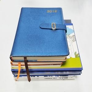 Personalización Profesional de Libros con Cubierta Dura y Cintas para Marcadores, Disponible para Estampado en Caliente y Grabado con Impresión UV - Product Image 2