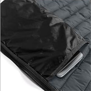 Chaleco acolchado sin mangas para hombre con logo personalizado, corte holgado, cortavientos, para invierno, con cierre de cremallera y tejido de punto. - Product Image 6