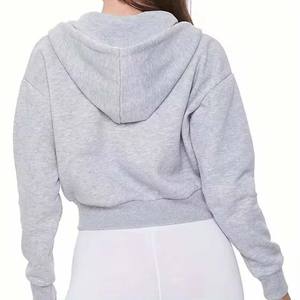 Hoodies courts zippés à capuche pour femmes, style décontracté minimaliste, design personnalisable sur le devant, en tissu polaire, fournisseur en gros - Product Image 5