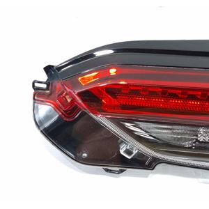 LUZ DE FRENO TRASERA DERECHA INTEGRADA EN LA PUERTA TOYOTA Rav4 Serie 81580-42080 (18>) - Product Image 3