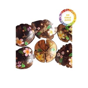 Porte-savon en coquille de noix de coco de qualité supérieure, fabriqué à partir de matériaux vietnamiens écologiques, offrant une excellente valeur et une qualité fiable. - Product Image 2