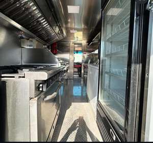 Latest Design <b>Electric</b> 4-wheel Mobile Food Truck Fast Food Stainless Steel GPS Tracking 2-Year Warranty 1000 Units Rust - Product Image 3