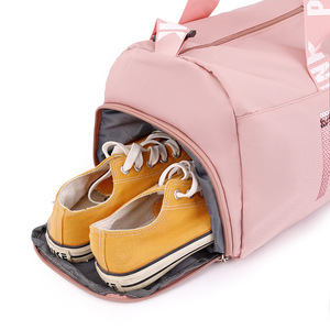 Bolsa de lona de viaje y deporte portátil de alta calidad para mujer, logotipo personalizable, diseño de fin de semana plegable e impermeable - Product Image 4