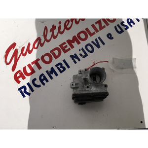 CORPO FARFALLATO RENAULT Twingo III série 8200568712 d4fj7 Essence 1200 (14>) - Product Image 1