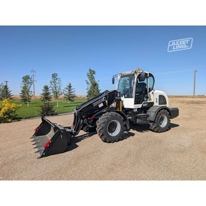 Gran Descuento 2026: Minicargadora 825T con Tracción 4x4, Capacidad de Carga de 3 Toneladas, Accesorio de Cucharón y Cargador Frontal de Orugas - Product Image 1