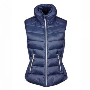 Gilet bouffant Fabricant de vêtements personnalisés Gilet rembourré matelassé de style hivernal Gilets de polo de marque au design chaud Gilets bouffants pour femmes - Product Image 1
