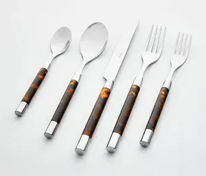 Ensemble de couverts à poignée marron couverts élégants et élégants parfaits pour la cuisine de table à manger et les occasions spéciales - Product Image 3